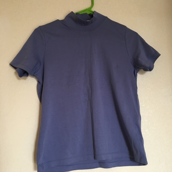 L.L. Bean mock neck Tee - Picture 4 of 4